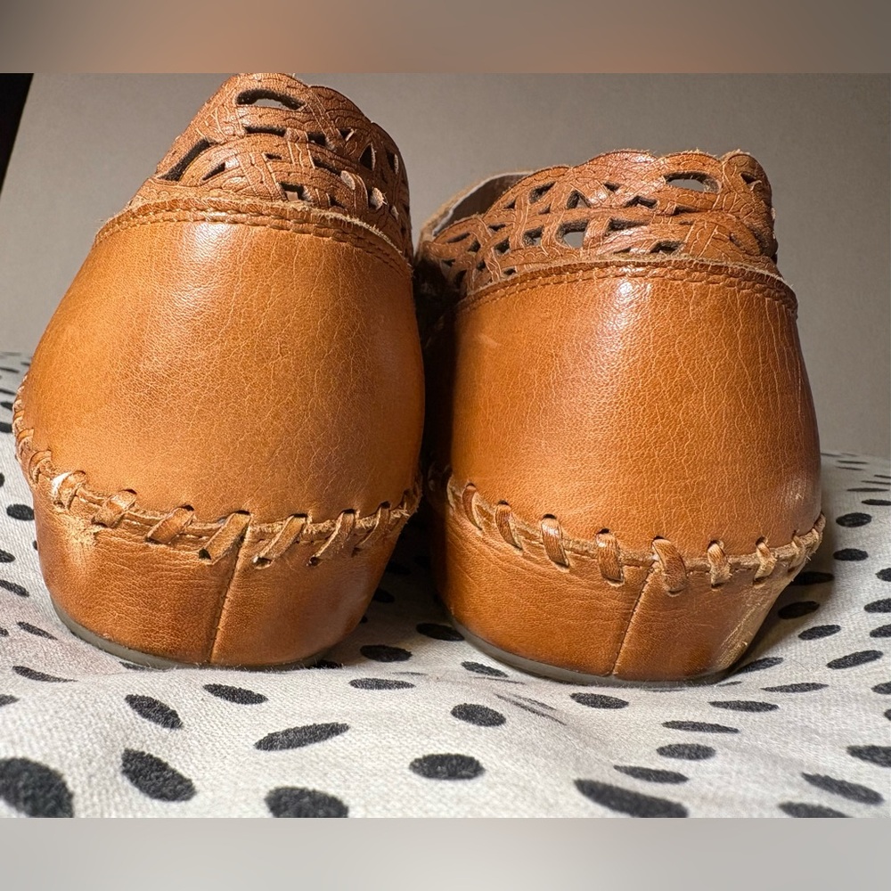 Pikolinos, the Puerto Vallarta Perforated Leather Mary Jane Flats size 40 - Picture 8 of 12